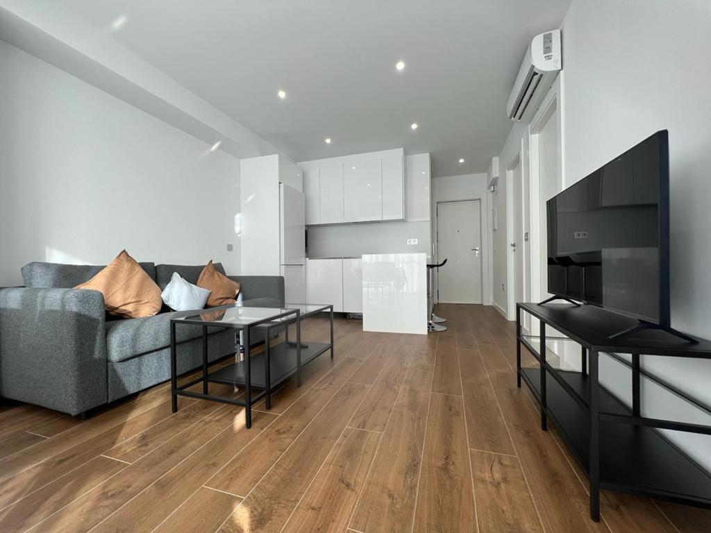 Malagueta 1 Linea De Playa Apartment Malaga Ngoại thất bức ảnh